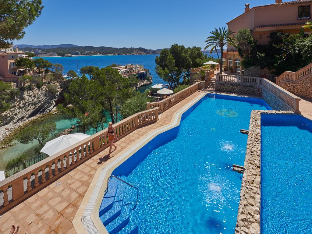 Hotel Petit Cala Fornells Peguera Exterior photo