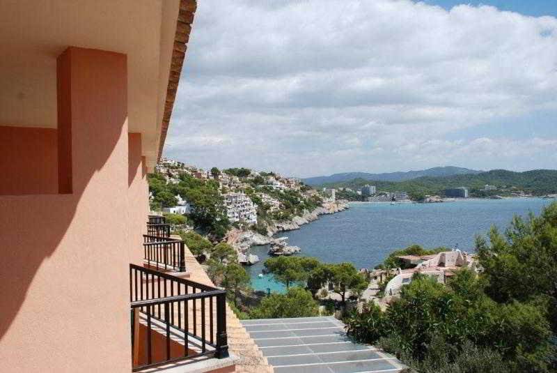 Hotel Petit Cala Fornells Peguera Exterior photo