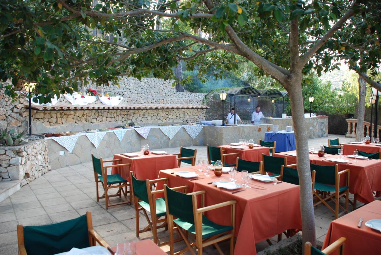 Hotel Petit Cala Fornells Peguera Exterior photo